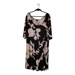 Lane Bryant Black & White Floral Patterned Dress - Size 26/28 - Pre-owned